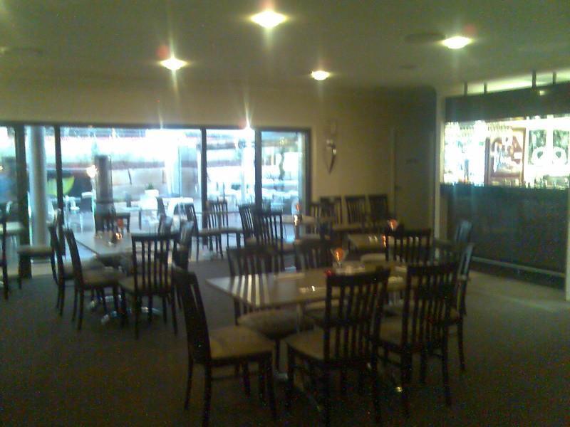 Highfields Motel Toowoomba Ресторан фото